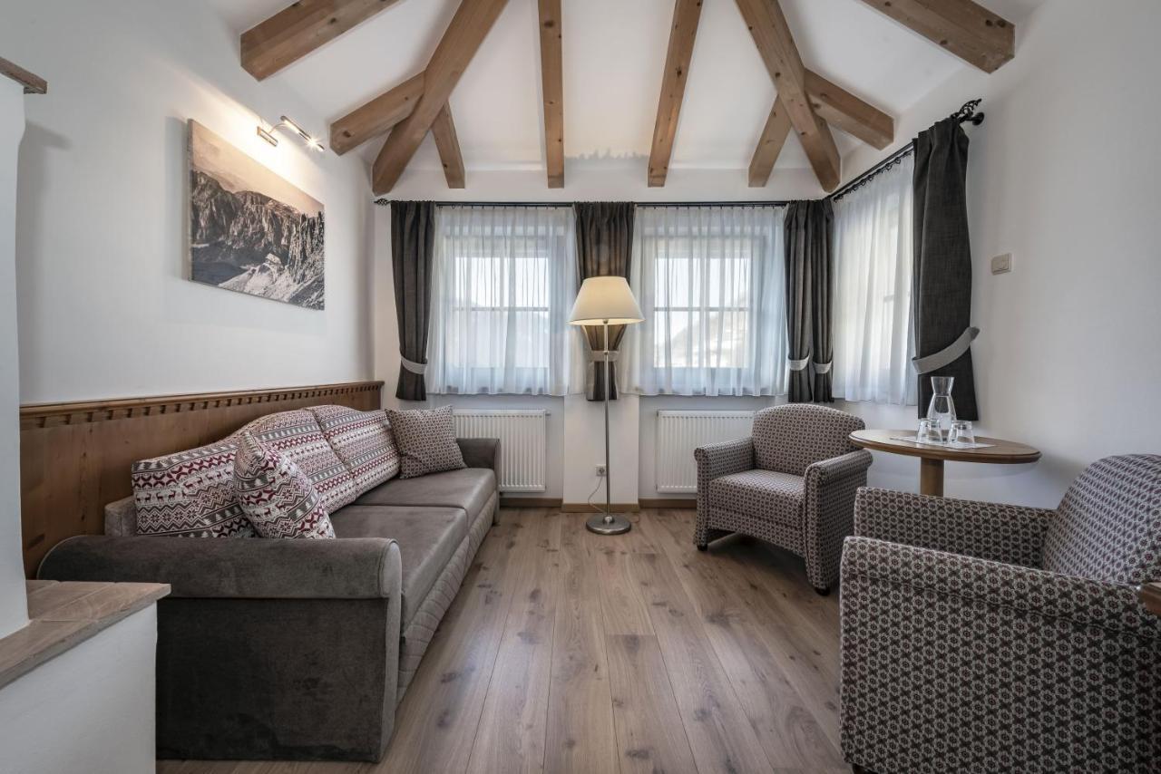 Hotel Dosses Tires Kültér fotó