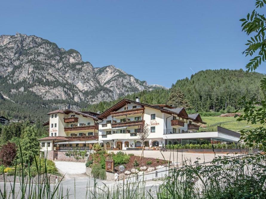 Hotel Dosses Tires Kültér fotó